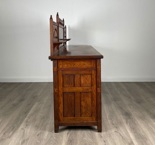 ANTIQUE 20TH CENTURY SIDEBOARD IN OAK - ADDITIONAL PHOTO 9