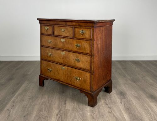ANTIQUE 18TH CENTURY FIGURED WALNUT CHEST OF DRAWERS - ADDITIONAL PHOTO 4