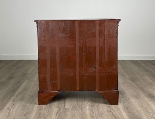 ANTIQUE 18TH CENTURY FIGURED WALNUT CHEST OF DRAWERS - ADDITIONAL PHOTO 7
