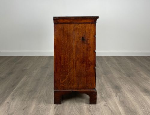 ANTIQUE 18TH CENTURY FIGURED WALNUT CHEST OF DRAWERS - ADDITIONAL PHOTO 9