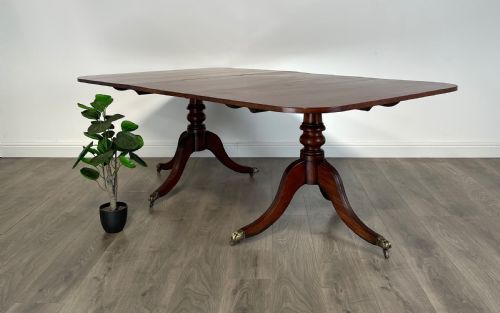 antique georgian extending dining table in mahogany - CATEGORY: ANTIQUE TABLES - DATED GEORGIAN