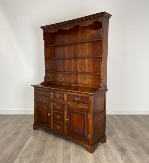 ANTIQUE 20TH CENTURY DRESSER IN OAK - ADDITIONAL PHOTO 2