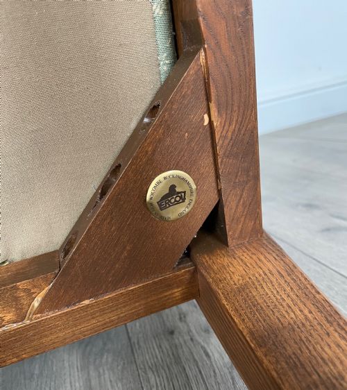 20TH CENTURY ERCOL SUITE IN OAK - ADDITIONAL PHOTO 9