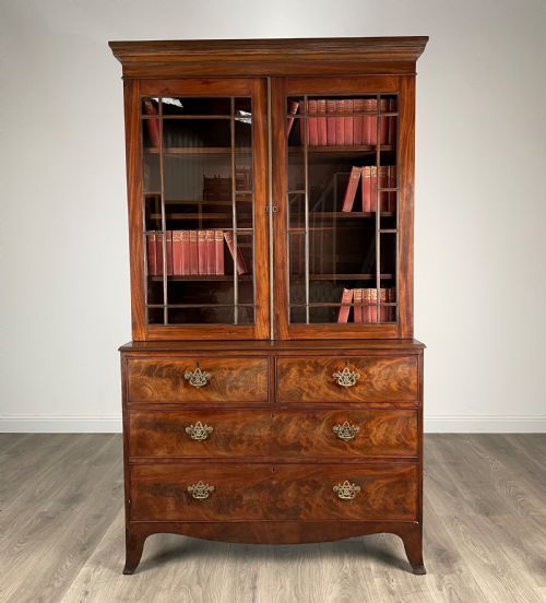 antique 18th century bookcase on chest in mahogany - CATEGORY: ANTIQUE BOOKCASES - DATED GEORGIAN