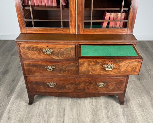 ANTIQUE 18TH CENTURY BOOKCASE ON CHEST IN MAHOGANY - ADDITIONAL PHOTO 10