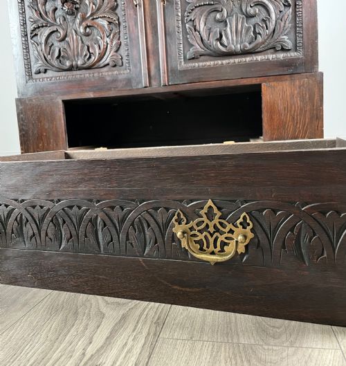 ANTIQUE 19TH CENTURY HEAVILY CARVED CUPBOARD IN OAK - ADDITIONAL PHOTO 11