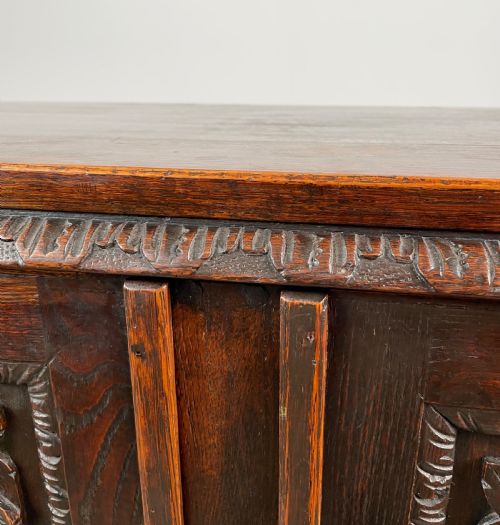 ANTIQUE 19TH CENTURY HEAVILY CARVED CUPBOARD IN OAK - ADDITIONAL PHOTO 12