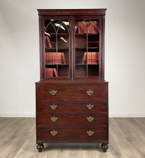 antique 18th century secretaire bookcase in mahogany - CATEGORY: ANTIQUE BOOKCASES - DATED 18TH CENTURY