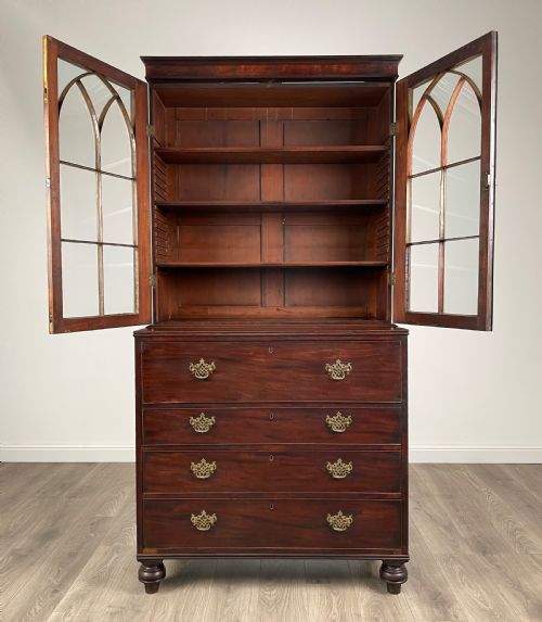 ANTIQUE 18TH CENTURY SECRETAIRE BOOKCASE IN MAHOGANY - ADDITIONAL PHOTO 2