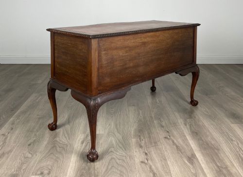 ANTIQUE 20TH CENTURY LEATHER TOP WRITING DESK IN MAHOGANY - ADDITIONAL PHOTO 3