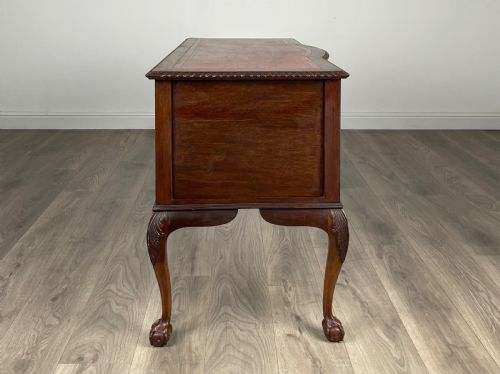 ANTIQUE 20TH CENTURY LEATHER TOP WRITING DESK IN MAHOGANY - ADDITIONAL PHOTO 6