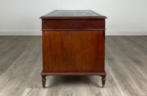 ANTIQUE LATE 19TH CENTURY PEDESTAL DESK IN MAHOGANY - ADDITIONAL PHOTO 2