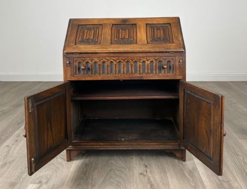 ANTIQUE 20TH CENTURY CARVED BUREAU IN OAK - ADDITIONAL PHOTO 2