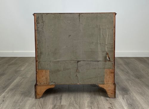 ANTIQUE 18TH CENTURY SMALL CHEST OF DRAWERS IN OAK - ADDITIONAL PHOTO 4
