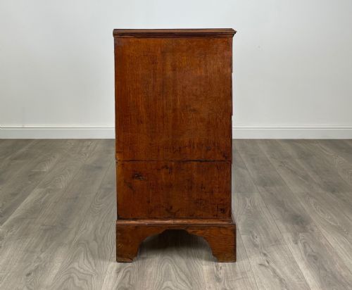 ANTIQUE 18TH CENTURY SMALL CHEST OF DRAWERS IN OAK - ADDITIONAL PHOTO 6