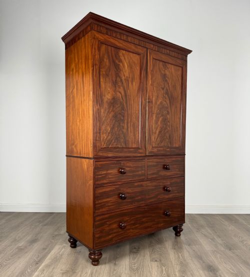 ANTIQUE EARLY 19TH CENTURY LINEN PRESS CUPBOARD IN MAHOGANY - ADDITIONAL PHOTO 8