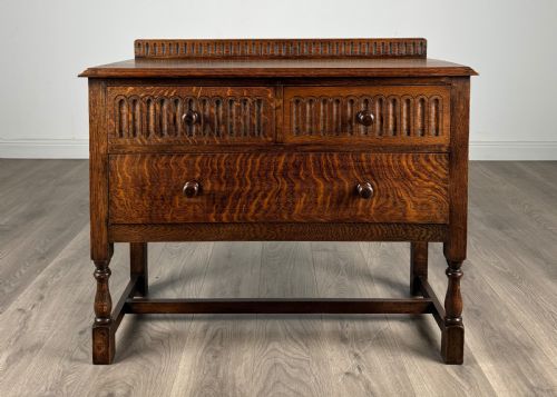 antique 20th century carved oak sideboard - CATEGORY: ANTIQUE SIDEBOARDS - DATED EDWARDIAN