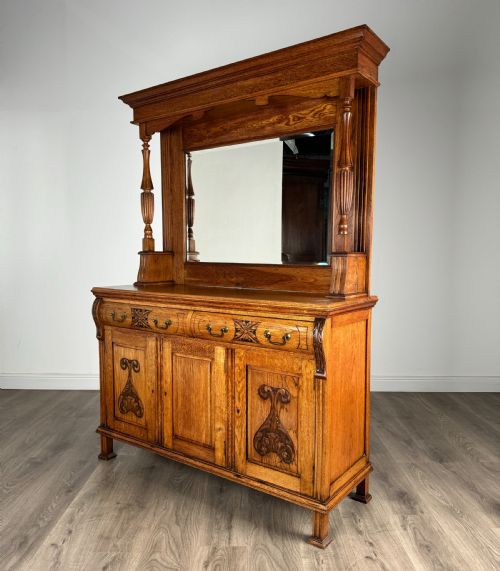 ANTIQUE 20TH CENTURY GOLDEN OAK MIRROR BACK SIDEBOARD - ADDITIONAL PHOTO 1