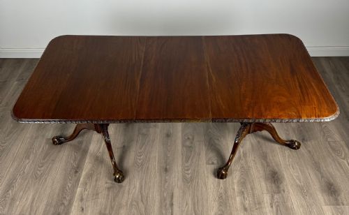 ANTIQUE 20TH CENTURY CARVED DINING TABLE IN MAHOGANY - ADDITIONAL PHOTO 7