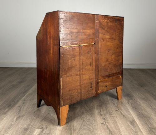 ANTIQUE 18TH CENTURY BUREAU IN OAK - ADDITIONAL PHOTO 4