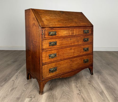 ANTIQUE 18TH CENTURY BUREAU IN OAK - ADDITIONAL PHOTO 8