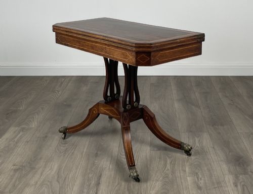 ANTIQUE 19TH CENTURY CARD TABLE IN ROSEWOOD - ADDITIONAL PHOTO 2
