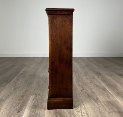 ANTIQUE 20TH CENTURY BOOKCASE OF SMALL PROPORTION IN OAK - ADDITIONAL PHOTO 2