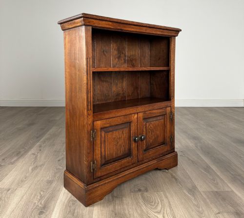 ANTIQUE 20TH CENTURY BOOKCASE OF SMALL PROPORTION IN OAK - ADDITIONAL PHOTO 7