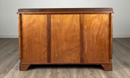 ANTIQUE 20TH CENTURY CARVED OAK SIDEBOARD - ADDITIONAL PHOTO 4