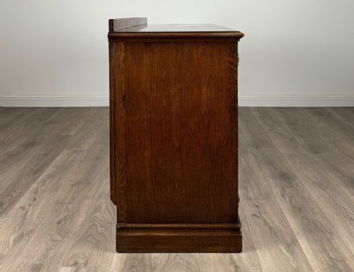 ANTIQUE 20TH CENTURY CARVED OAK SIDEBOARD - ADDITIONAL PHOTO 6