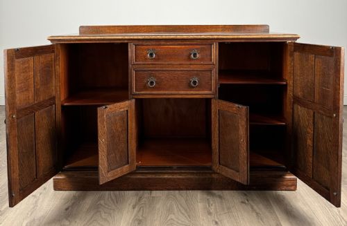 ANTIQUE 20TH CENTURY CARVED OAK SIDEBOARD - ADDITIONAL PHOTO 9