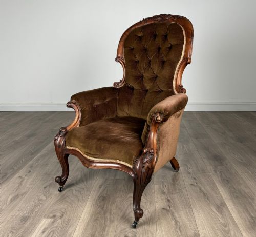 antique 19th century button back armchair in mahogany - CATEGORY: ANTIQUE CHAIRS - DATED 19TH CENTURY