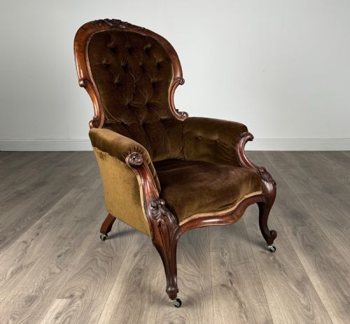 ANTIQUE 19TH CENTURY BUTTON BACK ARMCHAIR IN MAHOGANY - ADDITIONAL PHOTO 4