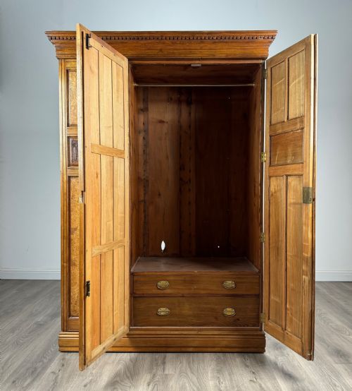 ANTIQUE 19TH CENTURY QUALITY WARDROBE IN OAK - ADDITIONAL PHOTO 6