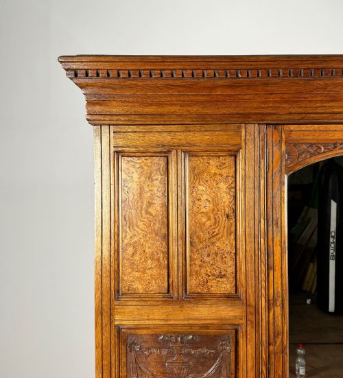 ANTIQUE 19TH CENTURY QUALITY WARDROBE IN OAK - ADDITIONAL PHOTO 9