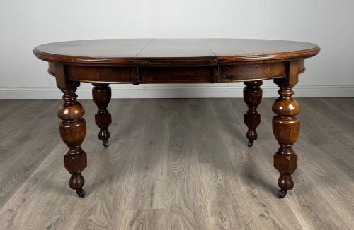 antique 20th century dining table in oak - CATEGORY: ANTIQUE TABLES - DATED EDWARDIAN