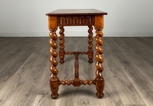 ANTIQUE 20TH CENTURY BARLEY TWIST SIDE TABLE IN GOLDEN OAK - ADDITIONAL PHOTO 2