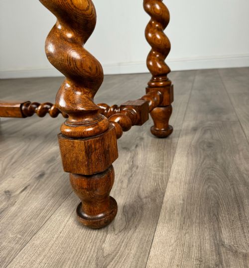 ANTIQUE 20TH CENTURY BARLEY TWIST SIDE TABLE IN GOLDEN OAK - ADDITIONAL PHOTO 9
