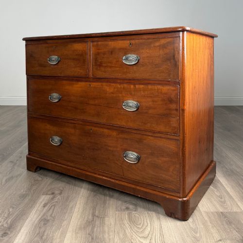 ANTIQUE 19TH CENTURY CHEST OF DRAWERS IN MAHOGANY - ADDITIONAL PHOTO 1