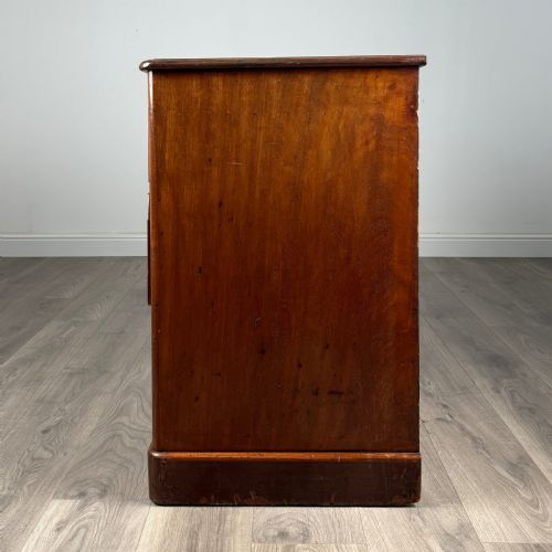 ANTIQUE 19TH CENTURY CHEST OF DRAWERS IN MAHOGANY - ADDITIONAL PHOTO 2