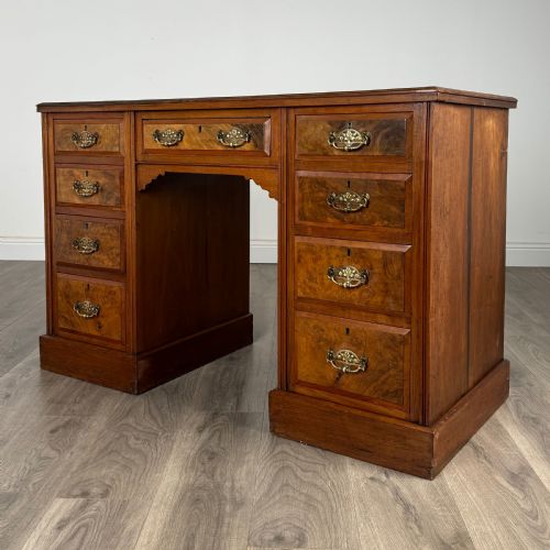 ANTIQUE 20TH CENTURY DESK IN WALNUT - ADDITIONAL PHOTO 1