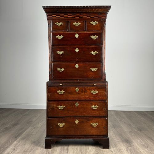 antique 18th century unusual size chest on chest in oak - CATEGORY: ANTIQUE CHEST OF DRAWERS - DATED GEORGIAN