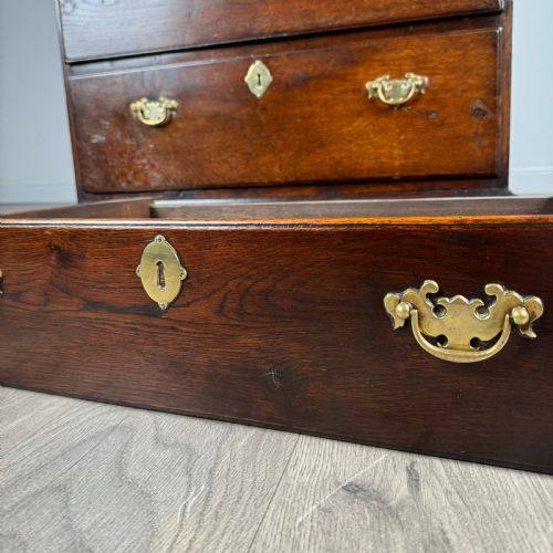 ANTIQUE 18TH CENTURY UNUSUAL SIZE CHEST ON CHEST IN OAK - ADDITIONAL PHOTO 10
