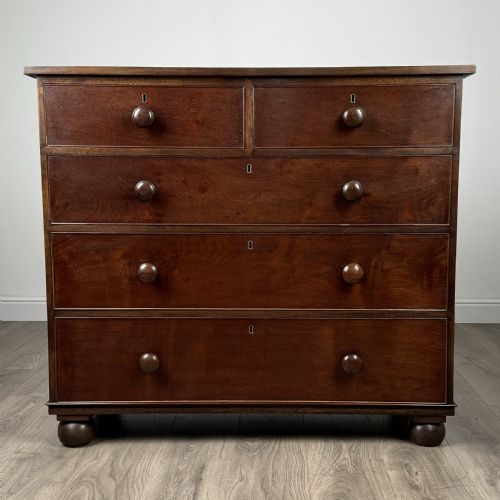 antique 19th century chest of drawers in mahogany - CATEGORY: ANTIQUE CHEST OF DRAWERS - DATED 19TH CENTURY