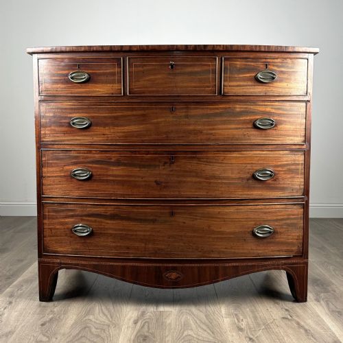 antique 18th century bow front chest of drawers - CATEGORY: ANTIQUE CHEST OF DRAWERS - DATED GEORGIAN