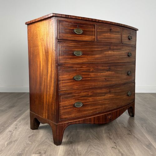 ANTIQUE 18TH CENTURY BOW FRONT CHEST OF DRAWERS - ADDITIONAL PHOTO 8