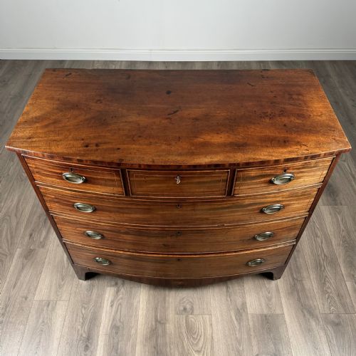 ANTIQUE 18TH CENTURY BOW FRONT CHEST OF DRAWERS - ADDITIONAL PHOTO 9