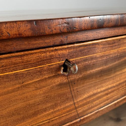 ANTIQUE 18TH CENTURY BOW FRONT CHEST OF DRAWERS - ADDITIONAL PHOTO 12