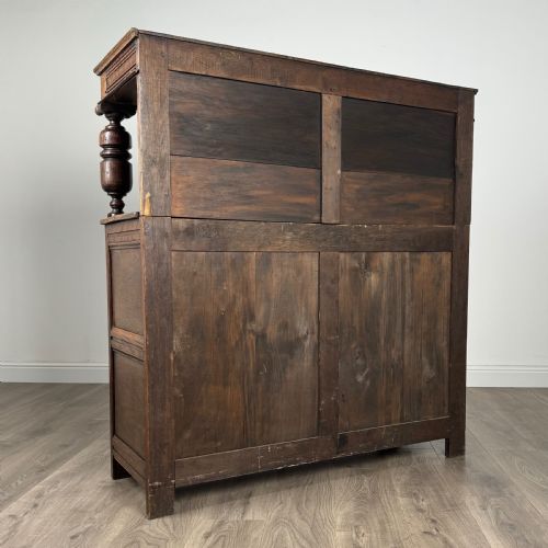 ANTIQUE 19TH CENTURY HEAVILY CARVED COURT CUPBOARD IN OAK - ADDITIONAL PHOTO 4