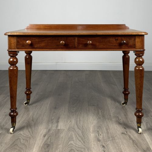 antique 19th century fine quality writing table in mahogany - CATEGORY: ANTIQUE TABLES - DATED VICTORIAN